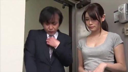 母性欲に支配された熟女が、息子の肉棒を貪り、欲望のままに子宮を満たす