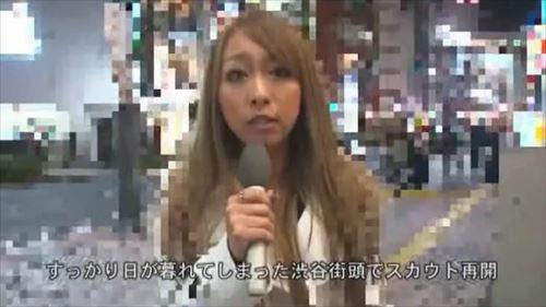 敏感な乳首を執拗に刺激し、快楽の頂点を極める。