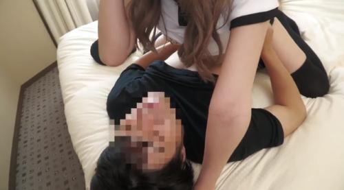 身体が可愛い女の子！素人男子を逆ナンパ