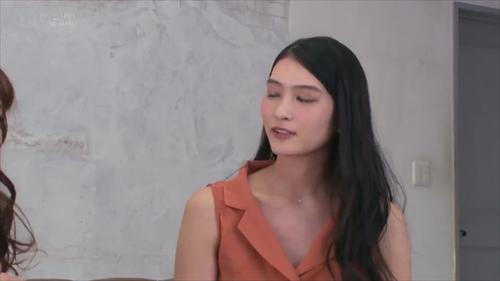 小倉由菜と本庄鈴は、ダブルエロティックな女性。無茶苦茶な体験をする。