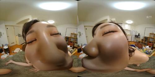 手に乱入し、自宅でのお酒会に差し挟まれた姉妹丼を楽しむ。