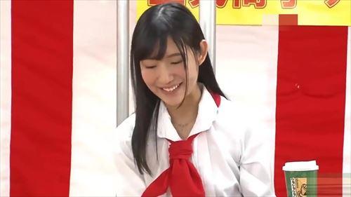 男の欲求に身を任せた彼女は、容姿端麗な姿で快楽を享受した