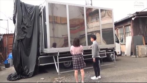 果てる女の子、即挿入デカパイすでにめり込んだちんぽに性的衝動する。