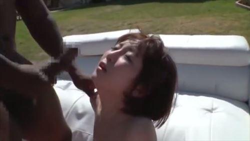 絆、超ミニの黒髪JK。激しく腰振って、黒パンスト破れるまで。
