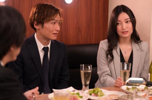 新入社員の歓迎会で飲み過ぎた社員を受付嬢が逆お持ち帰りで朝までザーメン搾取ｗ