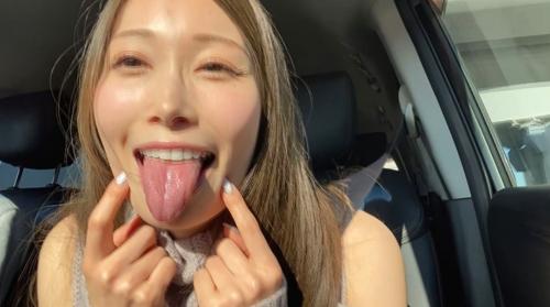 見た目は綺麗な美人お姉さんだけどちんぽをフェラチオしてザーメン飲むのが大好きな淫乱痴女ｗ