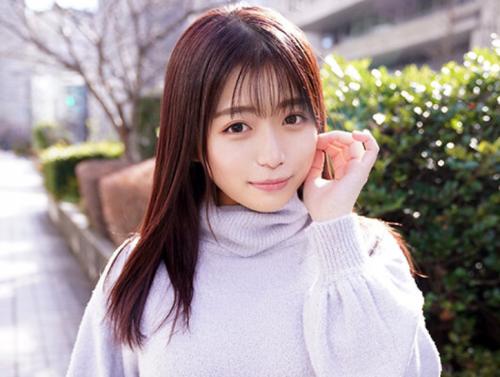 スタバでバイトしている23歳の新婚ホヤホヤ人妻をナンパしてホテルで初めての不倫中出しSEX！