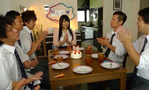 性欲旺盛な男子生徒達が自宅に押しかけてきてみんなから性処理肉便器として扱われる！！
