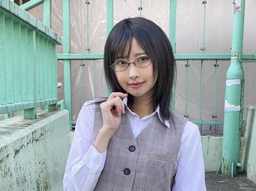 メガネＯＬを着衣有りで楽しむ変態フルコースｗ