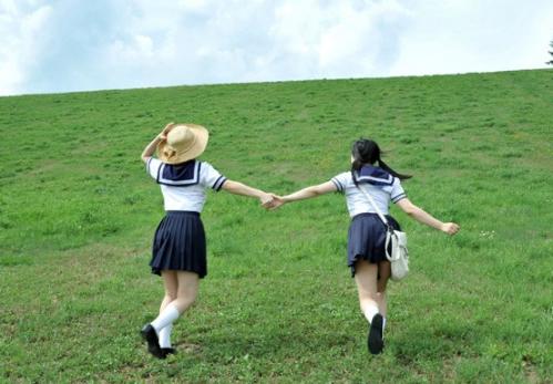 好奇心旺盛ビッチＪＫとデカマラ教育実習生の短い夏休み！