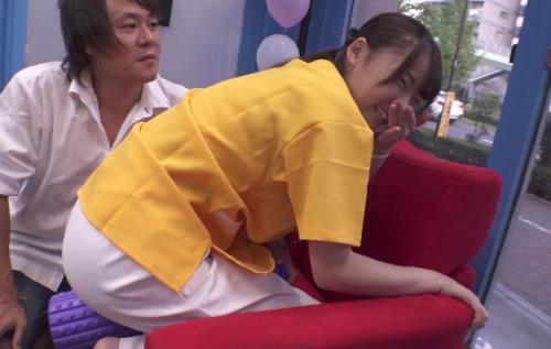 毎日病院で患者さんの面倒をみている白衣の天使ナースとマジックミラー号でチンポで膣内マッサージｗ