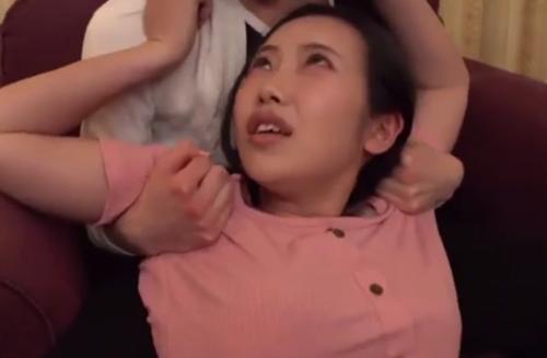 ラブラブ夫婦の嫁は姉御肌ｗ旦那に絡んだＤＱＮを追い払ったたが後日返り討ちに