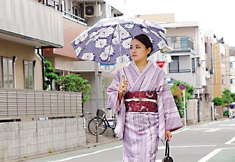 借金と店の権利を後輩に押し付け旦那蒸発！旦那を愛し続けた妻は深い傷を後輩にゆだねる