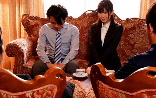 ドMに目覚めた彼女が旦那の家族に調教され開発されちゃうｗ