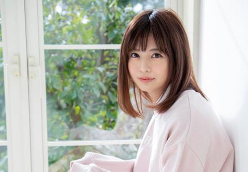 大きな瞳に弾ける笑顔その八重歯で噛みつかれたいｗおっとり美少女が快感に身悶える！