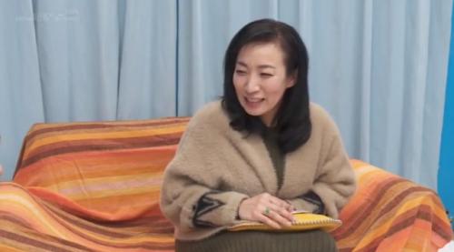 40歳過ぎの人妻がナンパされる！若い男のチ○ポに口の中でとろけちゃう！