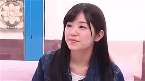 ピストンで感じまくる女子大生、挿入に控え目なリアクションを見せるマジックミラー。