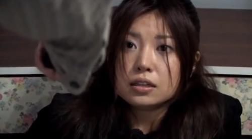 加害者側の妻が加害者側の夫に犯される。反発できないまま獣性なまでに犯され寝取られる！