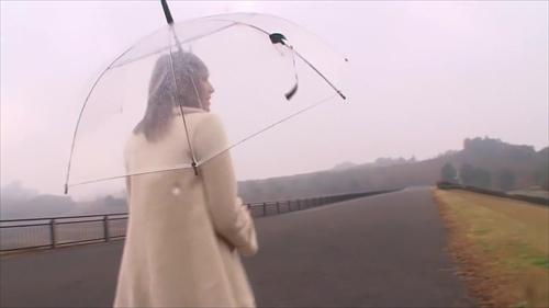 魅了公開露出セックス、屋外露出庭で魅せる。
