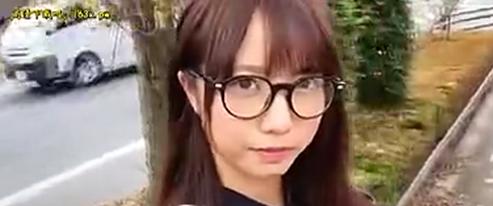 美しい若い女性が、初心者と一緒に、マジックミラー号に乗って、セックスせずには帰れないミッショ