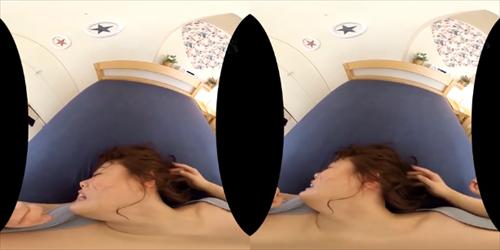 乳の美女を追いかけ、徹底的な主観的激烈バックで陵辱する。