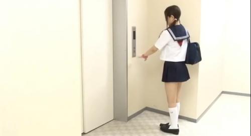 SEXなことをする二人！この可愛いルックスは男を虜にする！