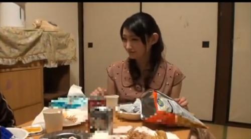 新しいお母さんがセクシーすぎてワクワクしてしまう。