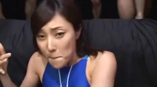 水泳衣衣装で精液漬けにされる。