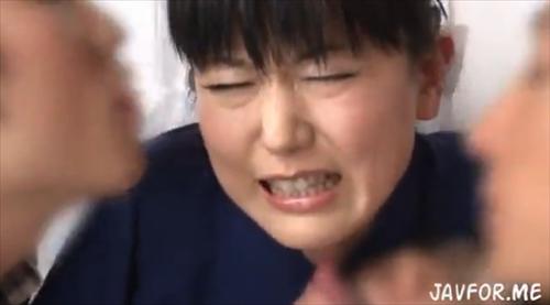 美しい従業員が豊満な胸を持ち、その美しい従業員にやられるねｗ