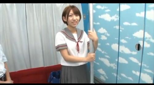 美乳の女の子をナンパして、恥じらいを持ってセックスをする。