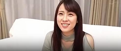 可愛い初心者女子学生、都会の角でイケメン俳優の優れた技に耐えれば挑戦、巨乳美女。