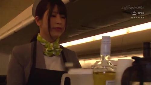 不満女性の官能的な魅力を誇るセクシーボディ。