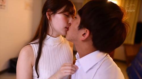 子宮の奥までガンガン突いて感じる。