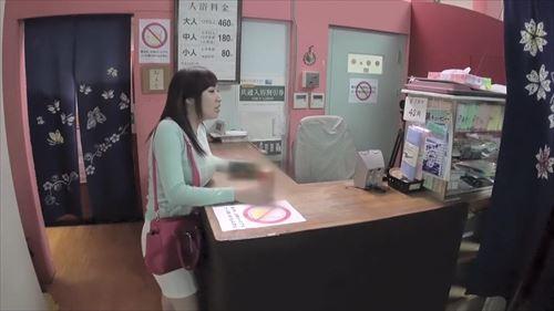 スタイル抜群の美少女が誘う、都に遷り、欲望に身を任せて