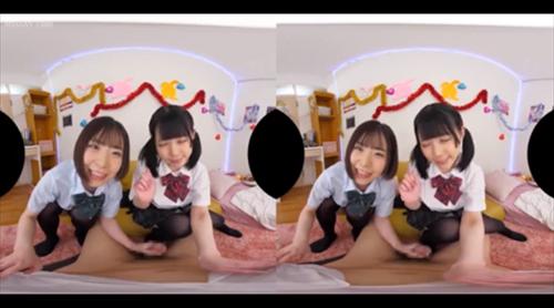 ふたりの小悪魔女子高生に笑みを浮かべるされる。