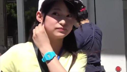 努力家の女性。誘惑に負けて、超エロ的に屈服してしまう。