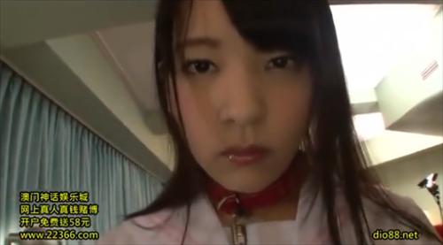 アクメまでくる馬乗り姿勢でイラマチオし、まだ幼い清楚系美少女を手淫やクンニ。