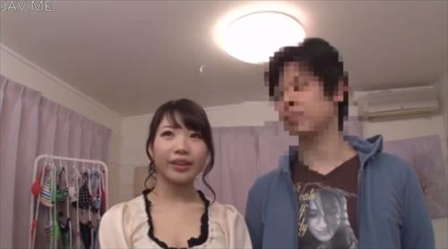 上で腰をくねらせる懸賞を目指し射出を手伝う。