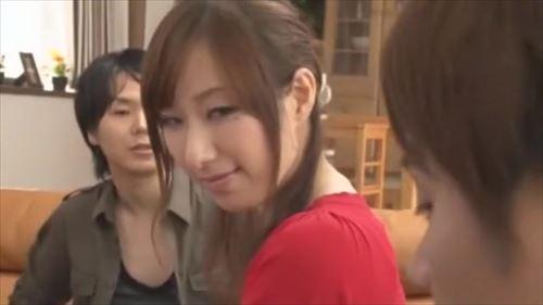 義理の姉への欲求が抑えられず、彼女を犯してしまう