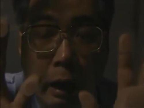 妻が男性器で責められ、乱交を経験した