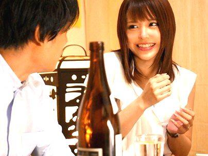 ＜相部屋に！＞笑顔がカワイ子ちゃんOLが部長と相部屋になってパコられる！！！！