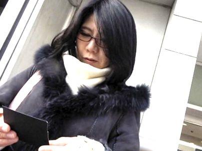 ＜温泉旅行！＞「四十路？エッロｗW！」人妻熟女おばさん！他人棒でネトラレ行為になるぞ！
