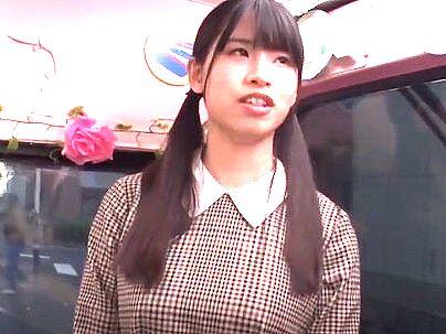 ＜イキ潮アクメ！＞真面目そうな清楚系可愛い美少女がクリトリスなめられてもだえ感じちゃうぞｗｗｗｗｗｗ