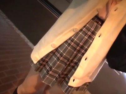＜素人ナンパ！＞ナンパされたスレンダー細身可愛い女子が童貞とラップ素股企画挑戦シチャウゾ！！！！
