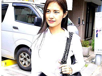 ＜素人ナンパ！＞見かけによらずエロいデカ乳輪清楚系上品な感じのシロウト！ナンパされてエロ行為に発展シチャウゾ！