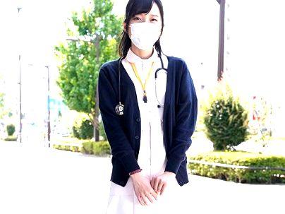 ＜素人ナンパ！＞「え？これからですか？」白衣の天使のマスク美女ゲット！口説かれＭＭ号でエチエチに！