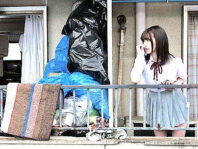 ＜花狩まい！＞「クッサいの…！」細身の可愛い女子！ゴミ屋敷オヤジに犯されレイプされっぞ！(アダルト動画)