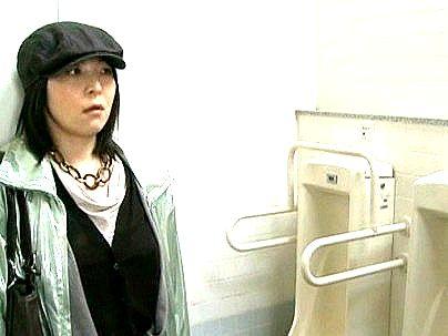 ＜ヘンリー塚本！＞豊満ムチムチエロい体オバサン熟女！美女とレズビアン行為しちゃう！