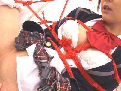 ＜大量お漏らし！＞「ダメなの・・・」巨乳おっぱい制服女子！生徒会長にレズビアン行為させられちゃうぞ！