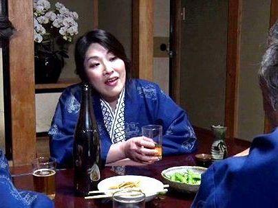 ＜ヘンリー塚本＞「少しyottawa…♡」爆乳ボインのオバサン熟女！慰安旅行で男に回されるぞ！！